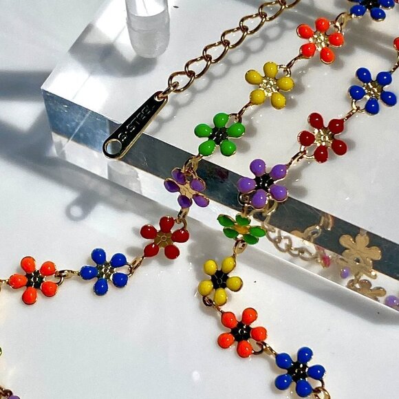 Daisy Floral Necklace Stainless Steel - Picture 9 of 12